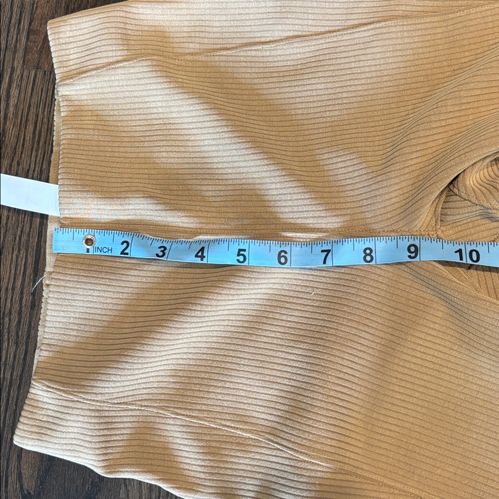 lululemon athletica Ribbed Cropped Pants in Beige - Picture 7 of 12